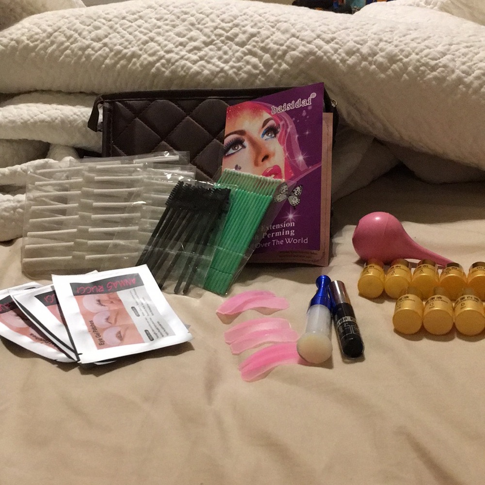 Eyelash perming kit